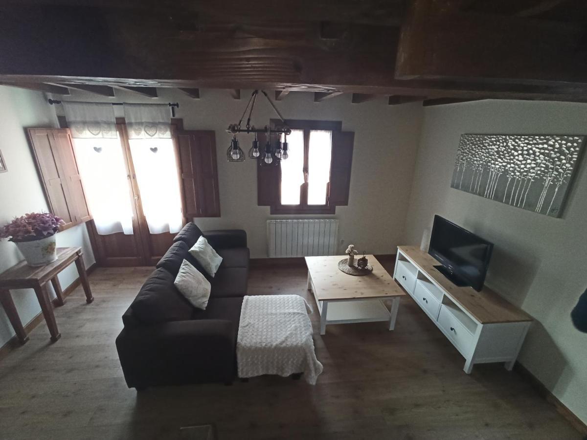 Villa Aromas De Corain à Onís Extérieur photo