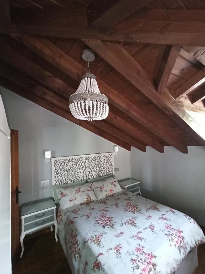 Villa Aromas De Corain à Onís Extérieur photo