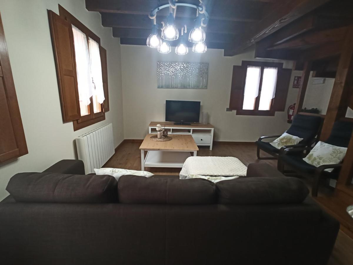 Villa Aromas De Corain à Onís Extérieur photo
